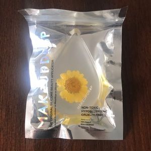 Silicone Make Up Drop